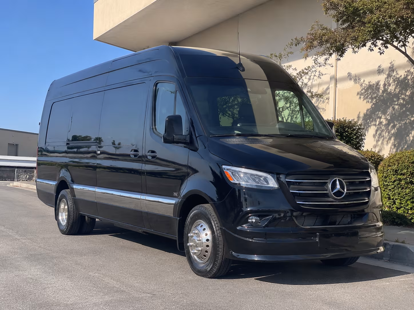 bus rental options for sioux falls trips