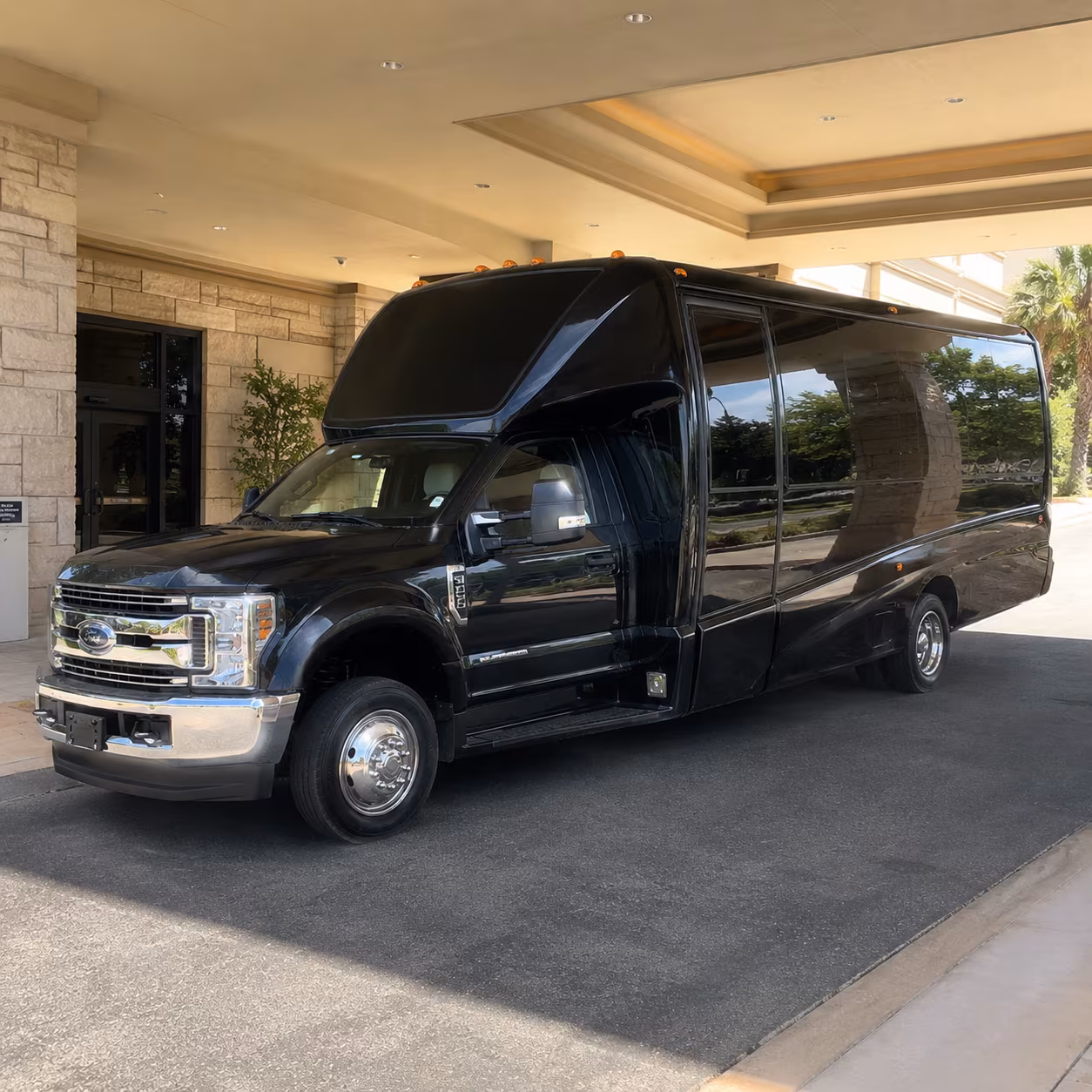 sioux falls holiday party bus rental